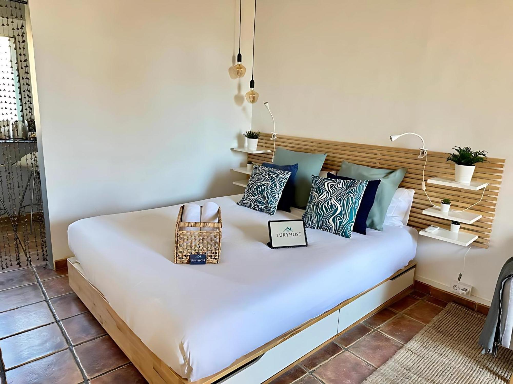 Taulat Loft L Poblenou Beach L Self Check In L Terrace Penthouse Barcelona Buitenkant foto